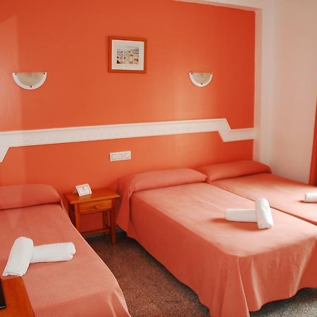 Hostal Mary Tere Салобрения Экстерьер фото