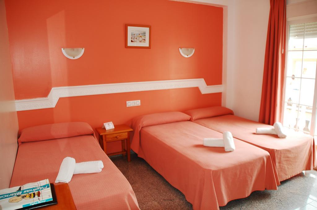 Hostal Mary Tere Салобрения Экстерьер фото