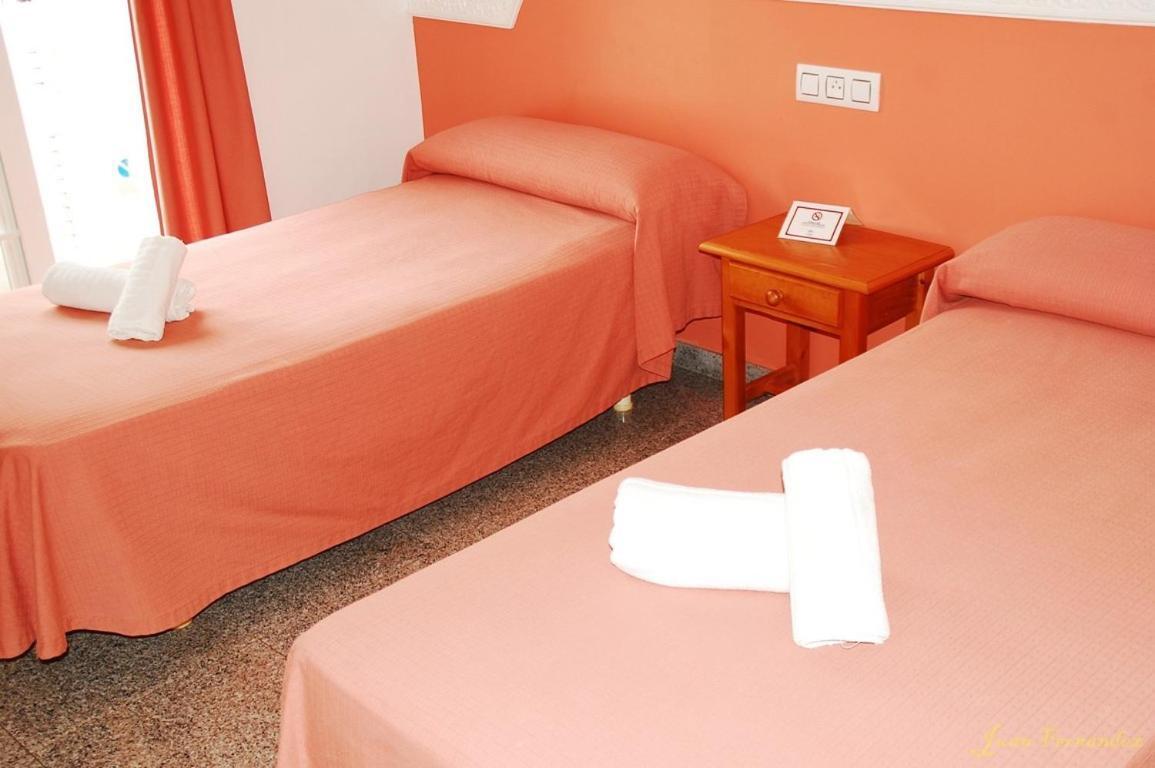Hostal Mary Tere Салобрения Экстерьер фото